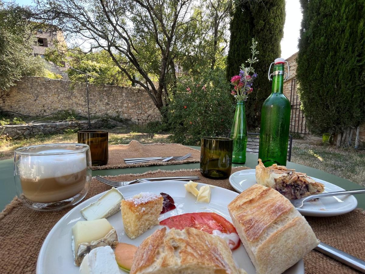 Le Pavadou B&B Methamis Bagian luar foto