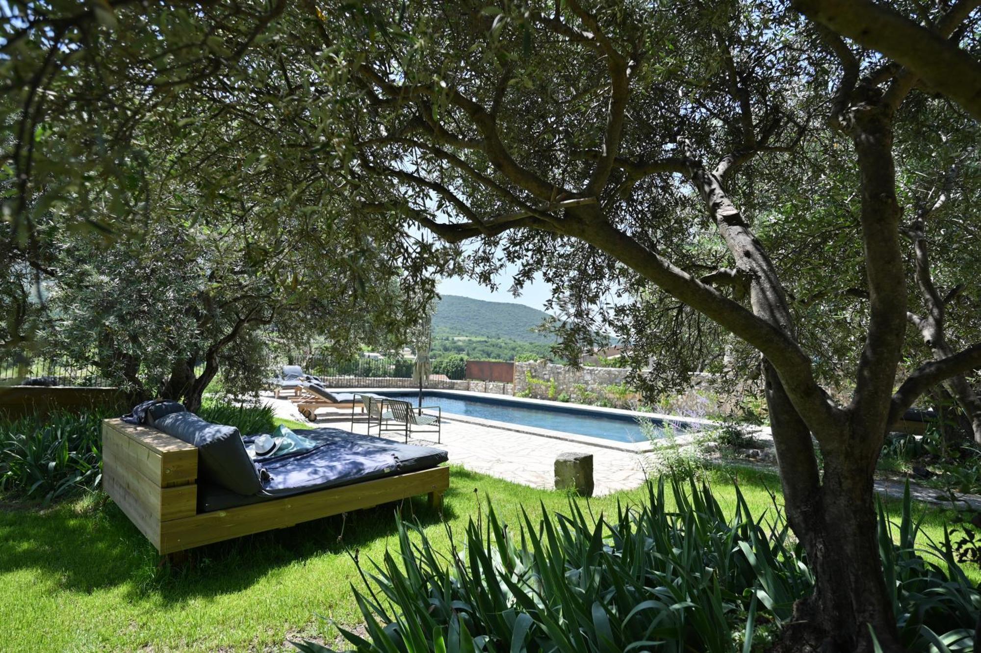 Le Pavadou B&B Methamis Bagian luar foto